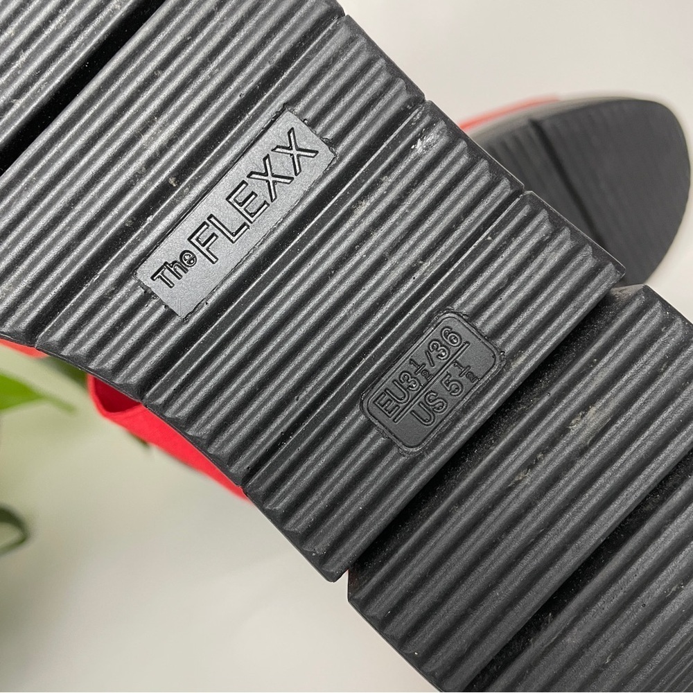 The Flexx Red Leather Two Band Wedge Sandal 5.5 - Picture 12 of 12